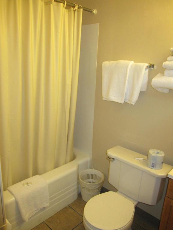 Swiss Cottage Inn Niagara Falls Eksteriør billede